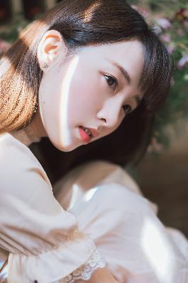 美丽小蜜桃